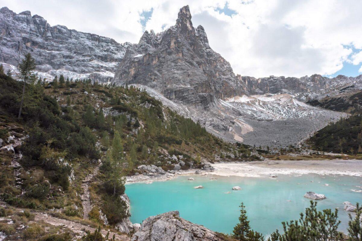Lago di Sorapis reseguide: Så vandrar du till den turkosa sjön i Dolomiterna