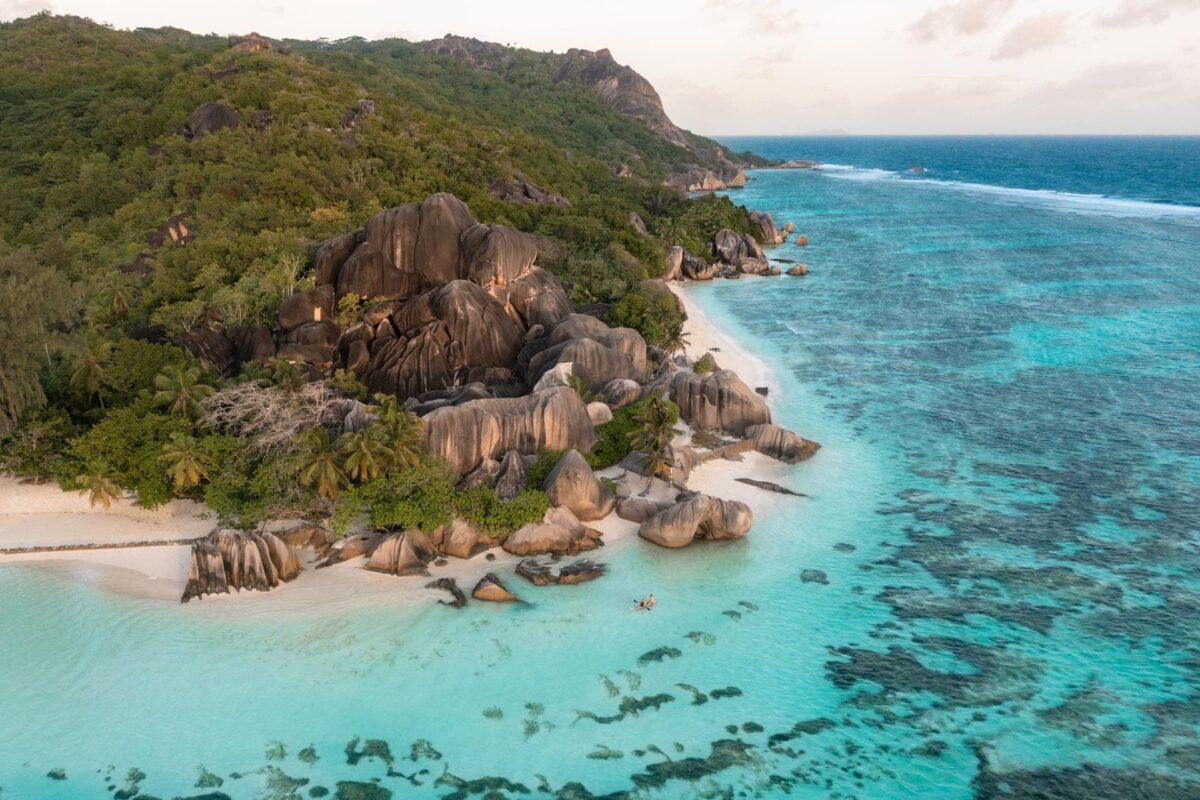 Så besöker du Anse Source d’Argent på La Digue: Reseguide till den ikoniska stranden på Seychellerna