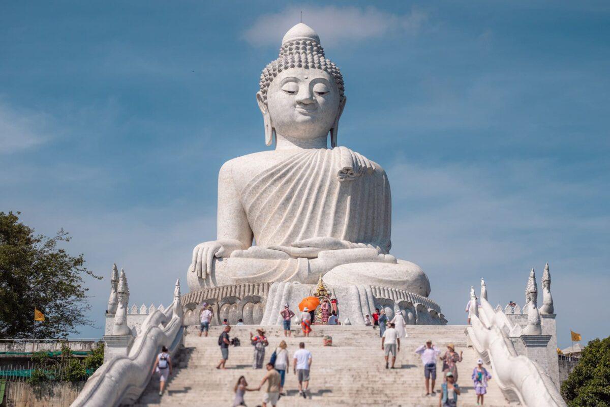 Reseguide till Big Buddha på Phuket: Hur du tar dig dit och bra att veta