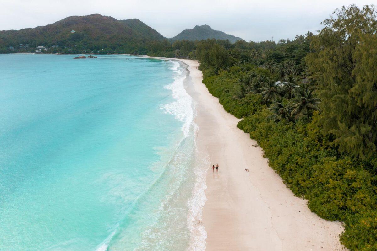 Var ska man bo på Praslin, Seychellerna? 13 bästa hotell och resorter i alla prisklasser